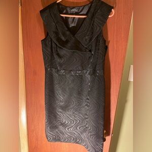 Elegant Black Sleeveless Dress. Tahari